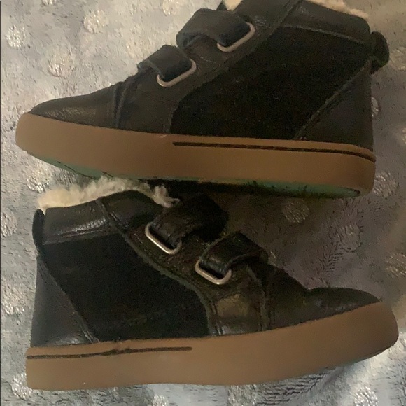 Outgrown - Picture 2 of 6